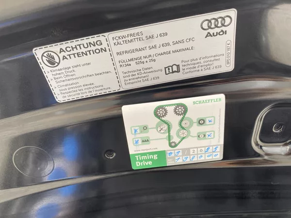 Audi A3 1.6TDi 105PS S-TRON 150TKM CZ! - foto 88