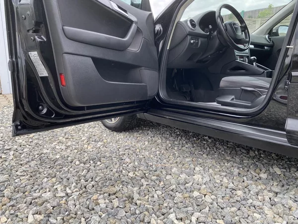 Audi A3 1.6TDi 105PS S-TRON 150TKM CZ! - foto 91