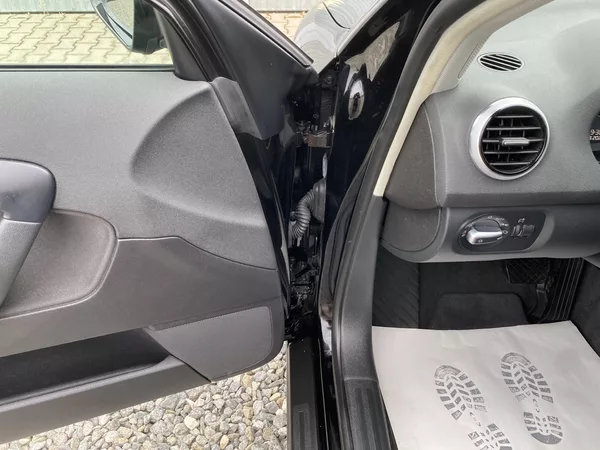 Audi A3 1.6TDi 105PS S-TRON 150TKM CZ! - foto 93