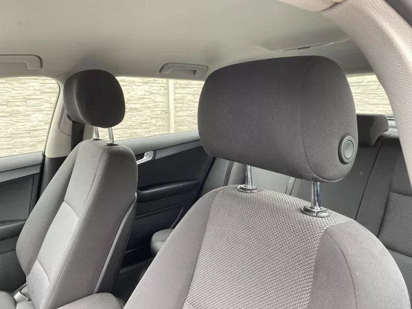 Audi A3 1.6TDi 105PS S-TRON 150TKM CZ! - foto 97