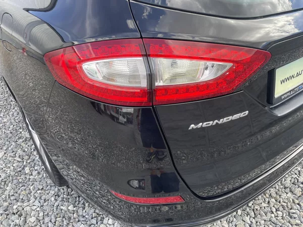Ford Mondeo 2.0TDCi 150PS MANUAL COMBI STK - foto 38