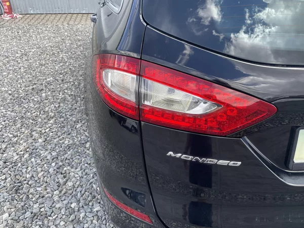 Ford Mondeo 2.0TDCi 150PS MANUAL COMBI STK - foto 39