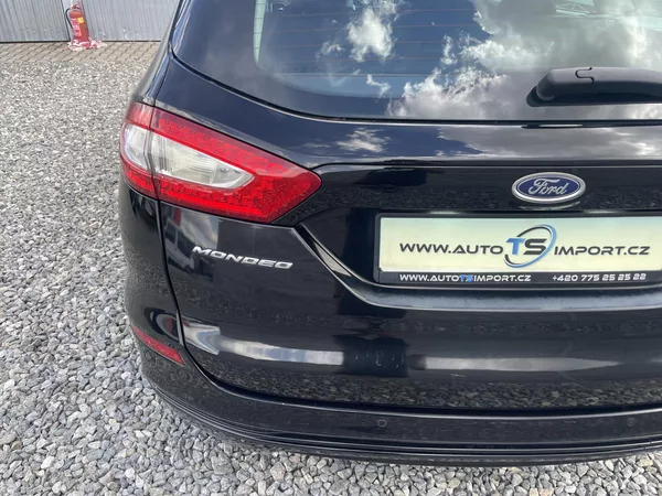 Ford Mondeo 2.0TDCi 150PS MANUAL COMBI STK - foto 40