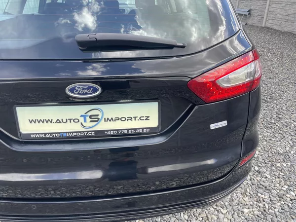 Ford Mondeo 2.0TDCi 150PS MANUAL COMBI STK - foto 42