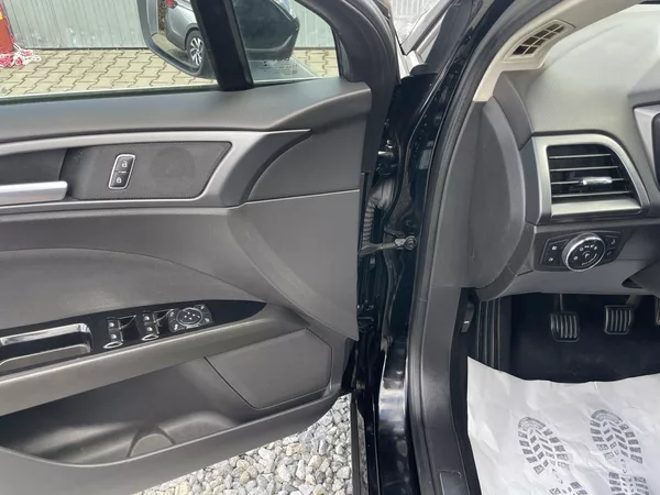 Ford Mondeo 2.0TDCi 150PS MANUAL COMBI STK - foto 92