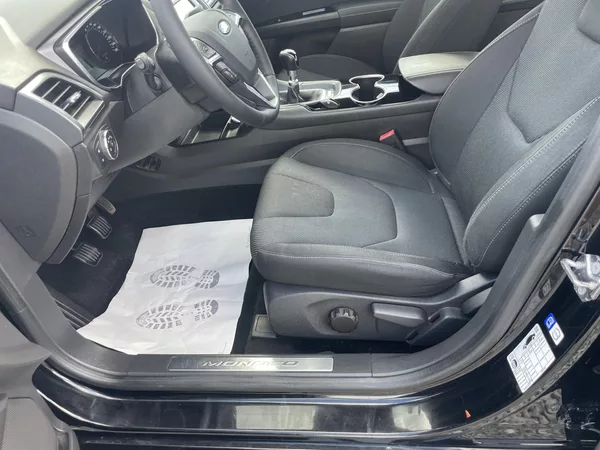 Ford Mondeo 2.0TDCi 150PS MANUAL COMBI STK - foto 94