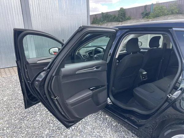Ford Mondeo 2.0TDCi 150PS MANUAL COMBI STK - foto 99
