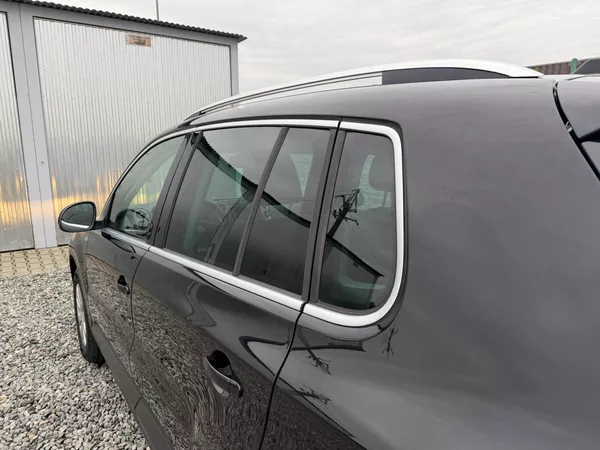Volkswagen Tiguan 140PS 4x4 DSG PANORAMA - foto 32