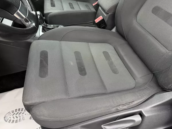 Volkswagen Tiguan 140PS 4x4 DSG PANORAMA - foto 94