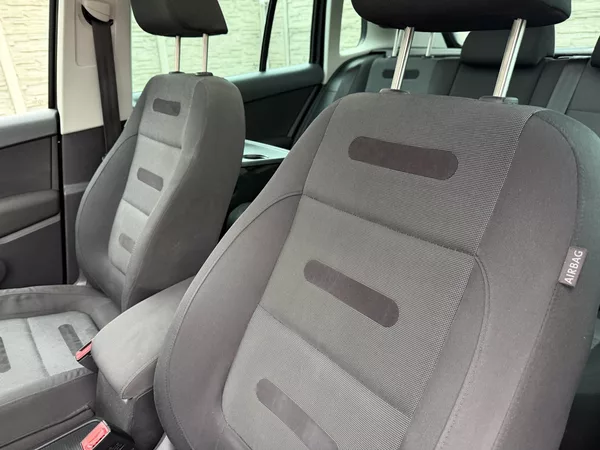 Volkswagen Tiguan 140PS 4x4 DSG PANORAMA - foto 95
