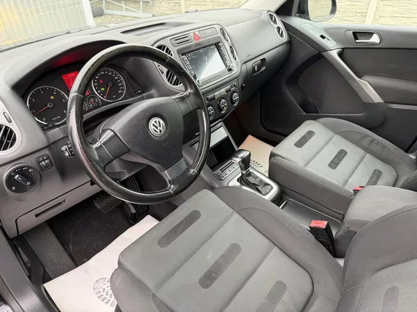 Volkswagen Tiguan 140PS 4x4 DSG PANORAMA - foto 97