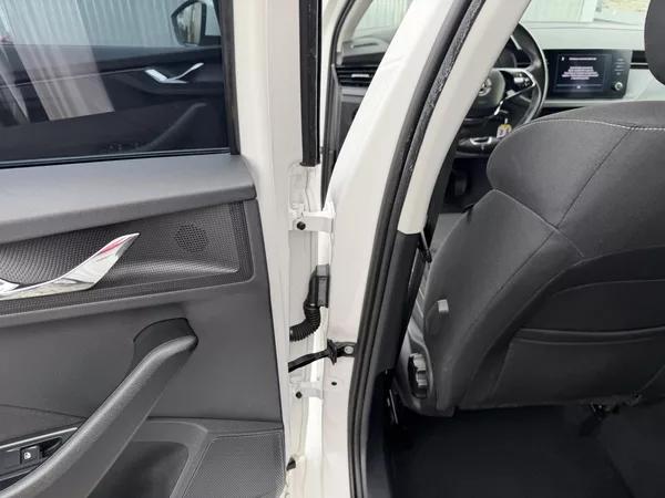 Škoda Scala 1.6TDi 115PS 6R STYLE LED STK! - foto 100