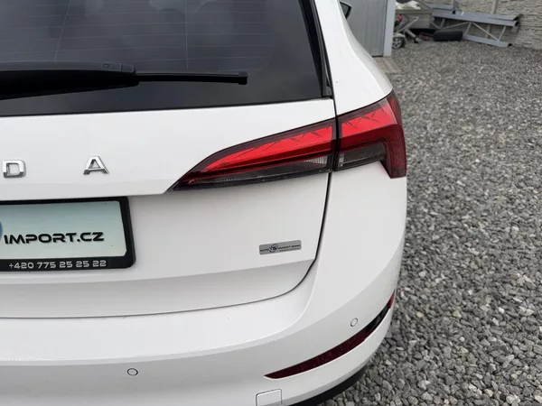 Škoda Scala 1.6TDi 115PS 6R STYLE LED STK! - foto 42