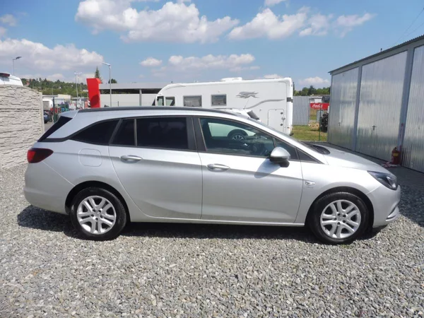 Opel Astra 1.6CDT-i 110PS NEW MODEL CENA! - foto 10
