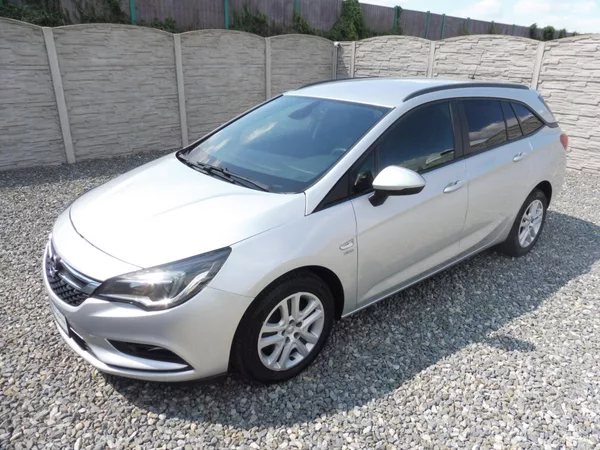 Opel Astra 1.6CDT-i 110PS NEW MODEL CENA! - foto 15