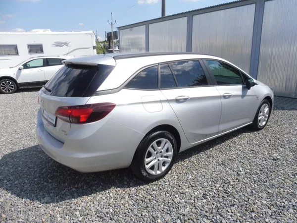 Opel Astra 1.6CDT-i 110PS NEW MODEL CENA! - foto 46