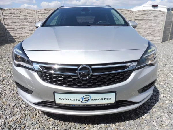 Opel Astra 1.6CDT-i 110PS NEW MODEL CENA! - foto 8