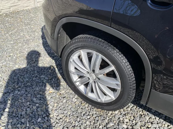 Volkswagen Tiguan 2.0TDi 4x4 135PS GOAL PĚKNÝ!!! - foto 49