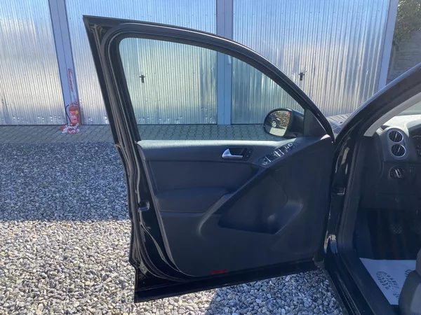 Volkswagen Tiguan 2.0TDi 4x4 135PS GOAL PĚKNÝ!!! - foto 92