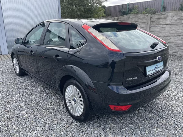 Ford Focus 1.6i 16V 100PS LPG HATCHBACK!! - foto 15