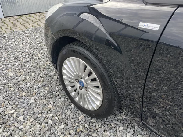 Ford Focus 1.6i 16V 100PS LPG HATCHBACK!! - foto 24