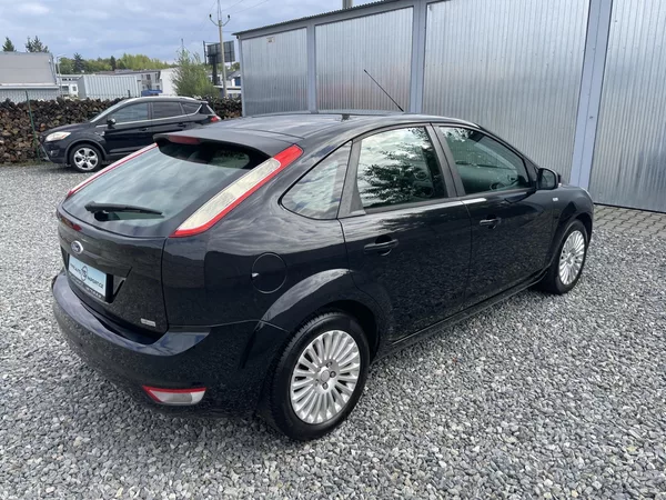Ford Focus 1.6i 16V 100PS LPG HATCHBACK!! - foto 43
