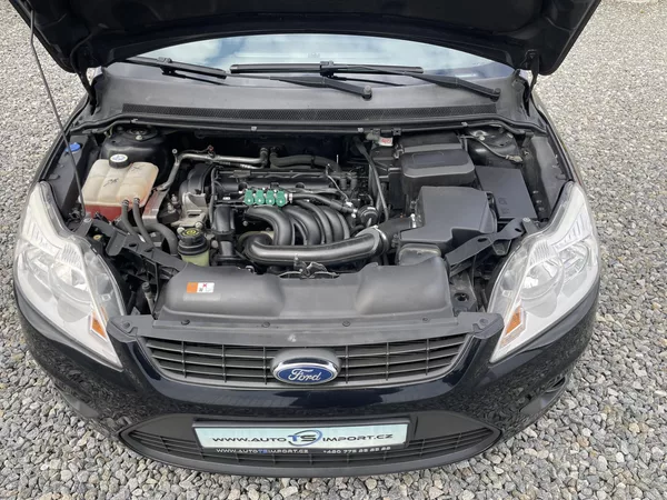 Ford Focus 1.6i 16V 100PS LPG HATCHBACK!! - foto 70