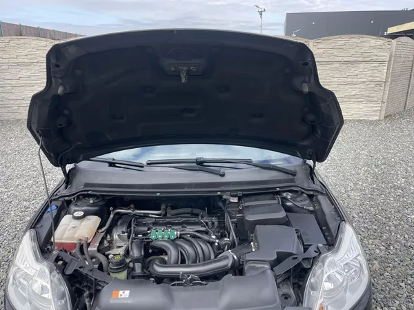 Ford Focus 1.6i 16V 100PS LPG HATCHBACK!! - foto 71