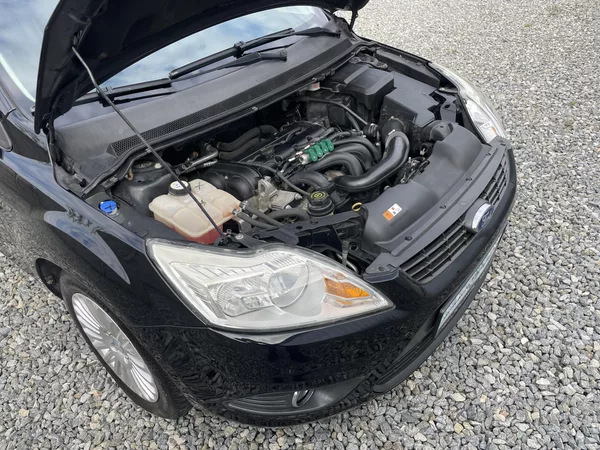 Ford Focus 1.6i 16V 100PS LPG HATCHBACK!! - foto 72