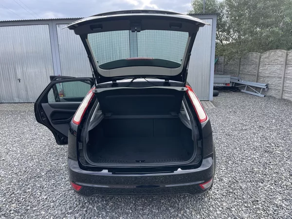 Ford Focus 1.6i 16V 100PS LPG HATCHBACK!! - foto 97