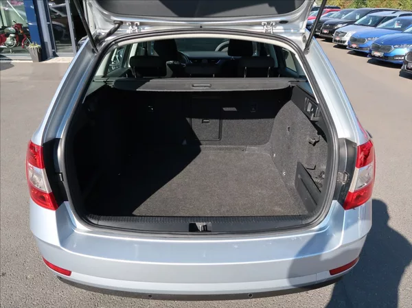 Škoda Octavia 1,6 TDi,85kW,1majČR,Serv.k,DPH - foto 21