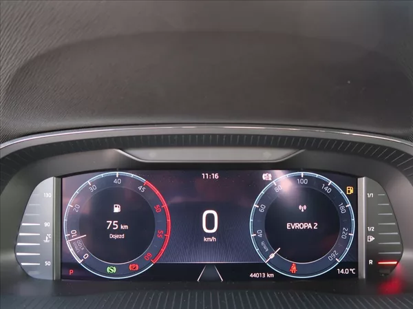 Škoda Octavia 2,0 TDi,1majČR,DSG,Serv.k.,DPH - foto 11