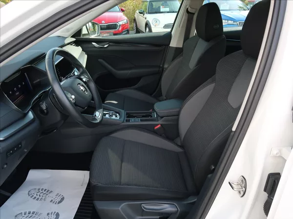 Škoda Octavia 2,0 TDi,1majČR,DSG,Serv.k.,DPH - foto 12