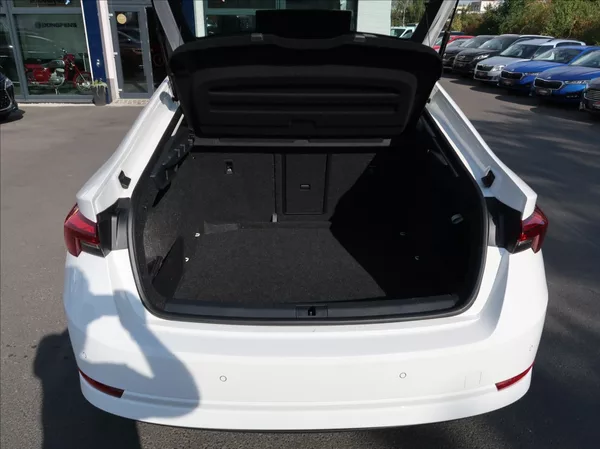 Škoda Octavia 2,0 TDi,1majČR,DSG,Serv.k.,DPH - foto 21