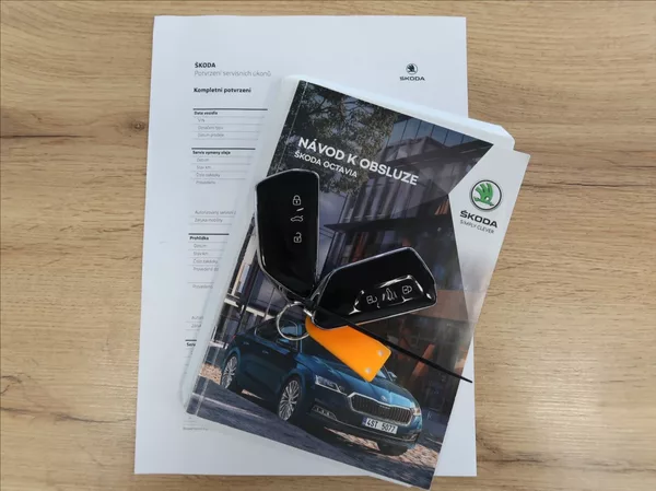 Škoda Octavia 2,0 TDi,1majČR,DSG,Serv.k.,DPH - foto 23
