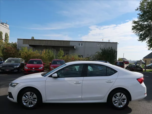 Škoda Octavia 2,0 TDi,1majČR,DSG,Serv.k.,DPH - foto 5