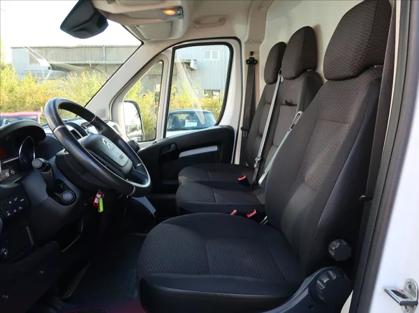 Citroën Jumper 2,2 BHDi,103kW,1majČR,L4H2,DPH - foto 12