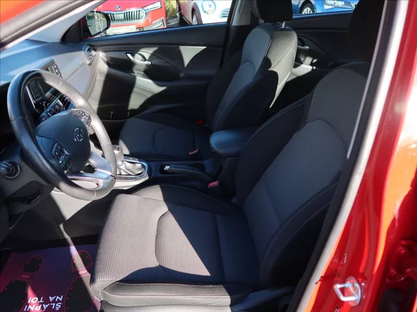 Hyundai i30 1,0 T-GDi,88kW,NovéČR,Serv.kn. - foto 12