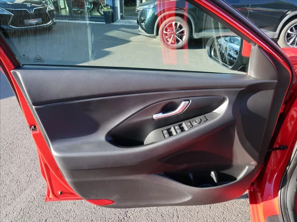 Hyundai i30 1,0 T-GDi,88kW,NovéČR,Serv.kn. - foto 19