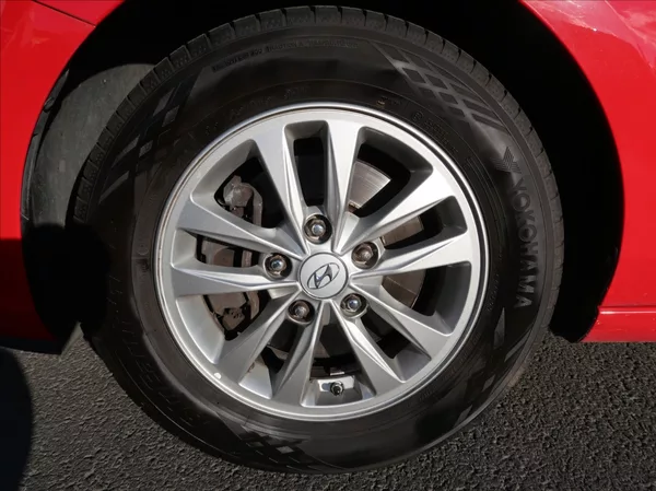Hyundai i30 1,0 T-GDi,88kW,NovéČR,Serv.kn. - foto 22