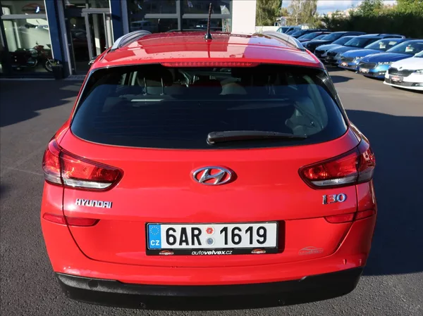 Hyundai i30 1,0 T-GDi,88kW,NovéČR,Serv.kn. - foto 8