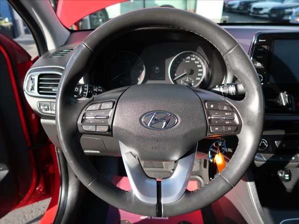 Hyundai i30 1,0 T-GDi,88kW,1majČR,Klima - foto 16