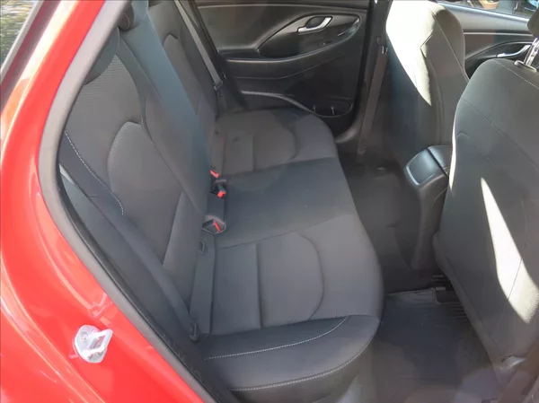 Hyundai i30 1,0 T-GDi,88kW,1majČR,Klima - foto 19