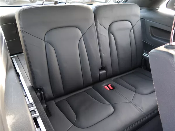 Audi Q7 3,0 TDi,176kW,NovéČR,7míst - foto 25
