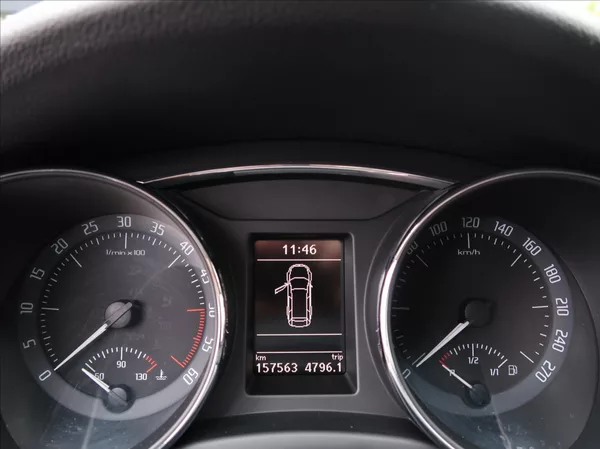 Škoda Superb 2,0 TDi,103kW,NovéČR,Elegance - foto 11