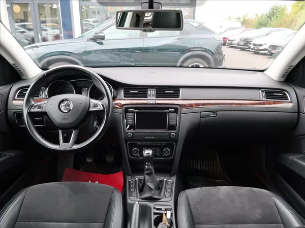 Škoda Superb 2,0 TDi,103kW,NovéČR,Elegance - foto 18
