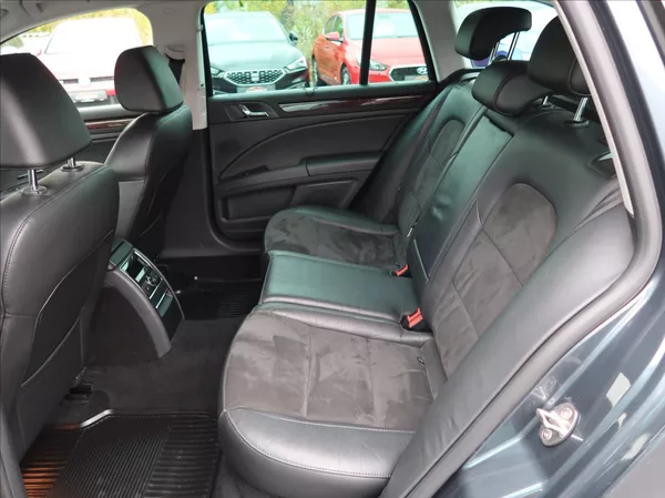 Škoda Superb 2,0 TDi,103kW,NovéČR,Elegance - foto 19