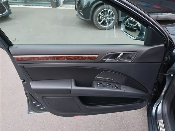 Škoda Superb 2,0 TDi,103kW,NovéČR,Elegance - foto 22