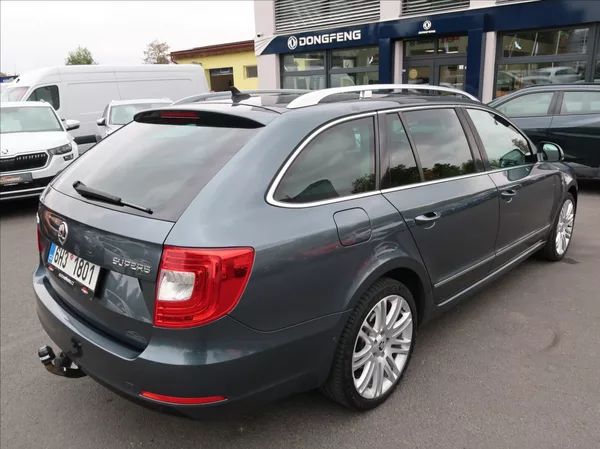 Škoda Superb 2,0 TDi,103kW,NovéČR,Elegance - foto 3