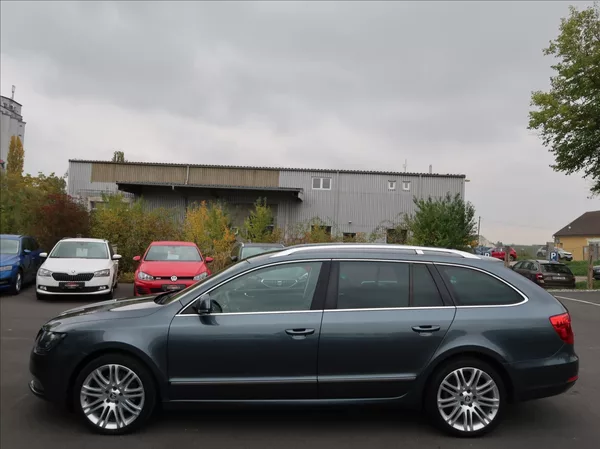Škoda Superb 2,0 TDi,103kW,NovéČR,Elegance - foto 6